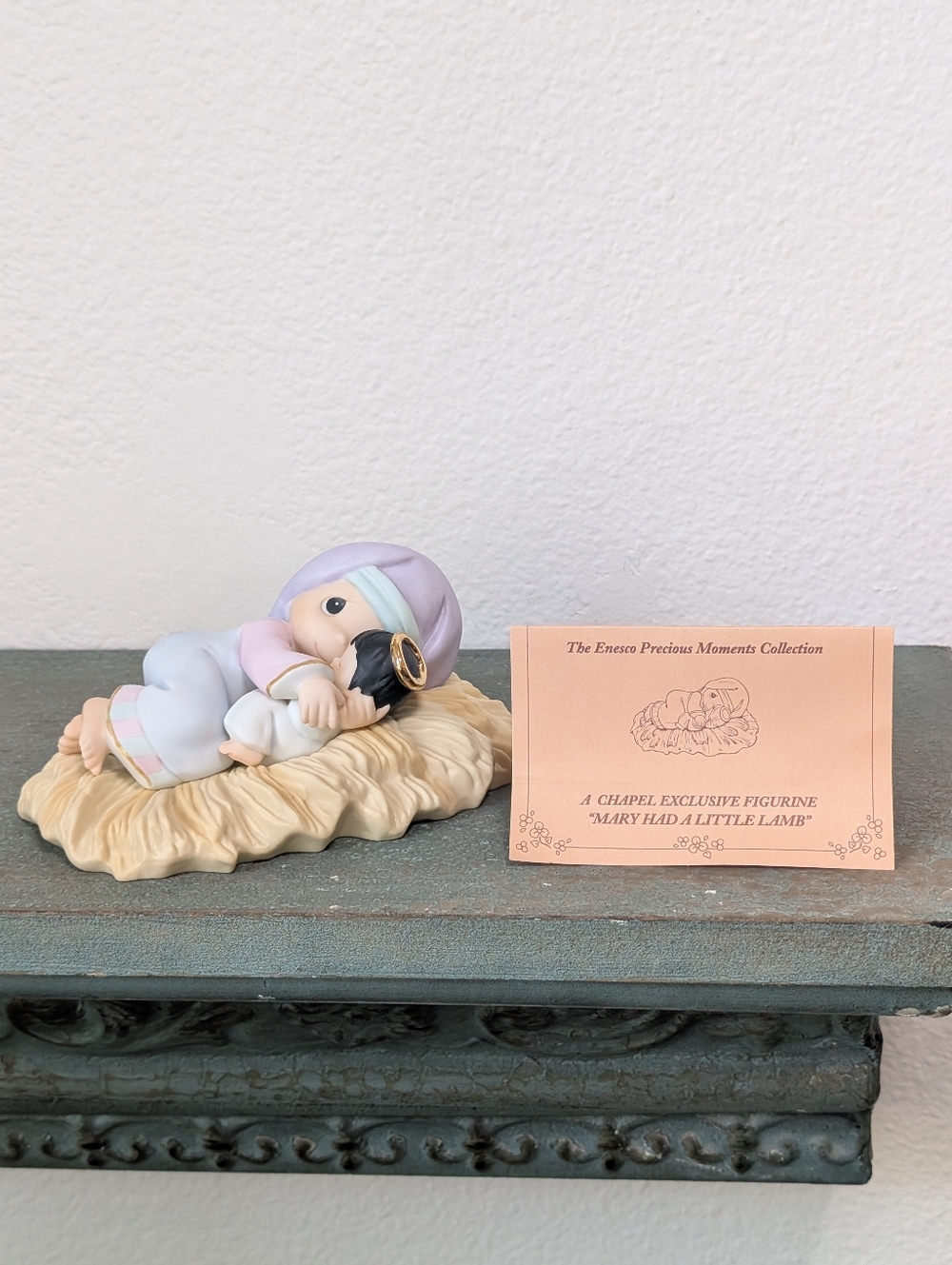 Precious Moments 850969 "Mary Had A Little Lamb" 2000 Chapel Exclusive Angel
